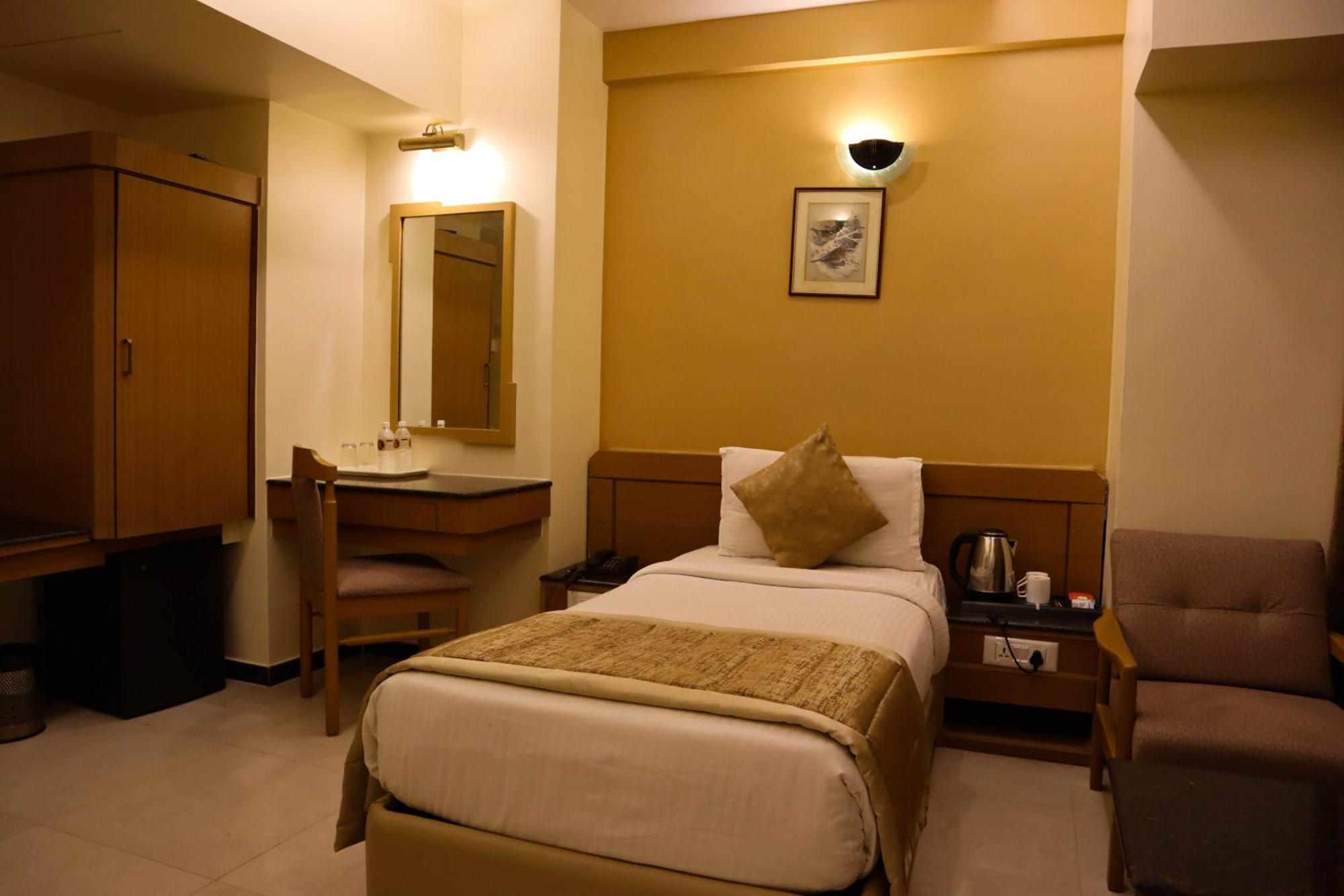 Hotel Salem Castle Esterno foto
